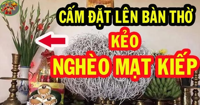 Bàn thờ có 3 thứ này càng để lâu càng khánh kiệt: Đặc biệt vị trí thứ 2 cả nhà đau ốm liên miên