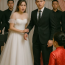 Mẹ ruột giả nghèo suốt 10 năm để thử lòng con gái, đến khi con sắp cưới không cho mẹ đứng trên sân khấu