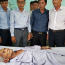 Người cha già sống đơn độc trong ngôi nhà lá siêu vẹo, 5 người con trai trưởng thành giàu có nhưng không đoái hoài, tới khi sắp nhắm mắt tất cả mới ngỡ ngàng phát hiện đống gia tài nhưng ông lại tuyên bố giao hết cho người này…
