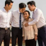 Chồng bỏ đi theo cô gái khác, người phụ nữ làng chài ở vậy nuôi 3 con trai ăn học, 20 năm sau các con trở về làm cho mẹ một việc khiến ai cũng ngưỡng mộ…
