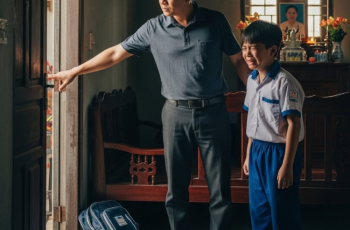 Vợ mất tôi vứt con riêng của cô ấy ra khỏi nhà, đi đâu thì đi 10 năm sau đau đớn khi biết sự thật… Vợ mất tôi vứt con riêng của cô ấy ra khỏi nhà, đi đâu thì đi 10 năm sau đau đớn khi biết sự thật…