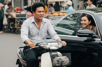 Sợ vợ mang tiền cho nhà ngoại nên tháng nào tôi cũng chỉ đưa cho cô ấy 4 triệu chi tiêu, 1 hôm thấy vợ về quê tôi lén đi về sau thì ngỡ ngàng khi thấy cô ấy
