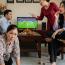 Đến chơi nhà con rể mà thấy bà thông gia làm quần quật như giúp việc, con gái thì ngồi mát, ăn vặt đủ thứ, còn nói với tôi một câu cực kỳ xấu hổ