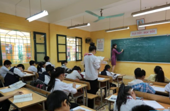 Những khoản học sinh phải đóng đầu năm học 2025-2026 sau khi được miễn học phí