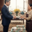 Nghỉ làm giúp việc để về quê chăm chồng ốm yếu, ông chủ gọi vào phòng riêng cho tận 100 triệu nhưng vừa mới bước lên xe khách chuẩn bị đi về thì 2 con