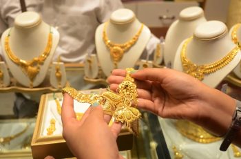 Giá vàng chiều nay 2/11/2025: Giá vàng SJC, BTMC, PNJ, Mi Hồng, giá vàng nhẫn trong nước, vàng thế giới Giá vàng chiều nay 2/11/2025: Giá vàng SJC, BTMC, PNJ, Mi Hồng, giá vàng nhẫn trong nước, vàng thế giới