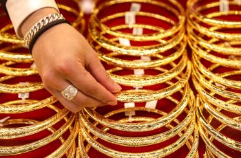 Giá vàng hôm nay 6/11/2025: Vàng thế giới bật tăng sau cú rơi, SJC giảm đều Giá vàng hôm nay 6/11/2025: Vàng thế giới bật tăng sau cú rơi, SJC giảm đều