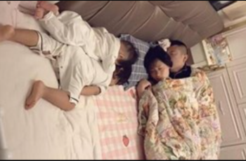 Thức giấc giữa đêm, con gái hỏi: “Sao bố mẹ không mặc quần áo?”, câu đáp của mẹ khiến nhiều người cần học hỏi